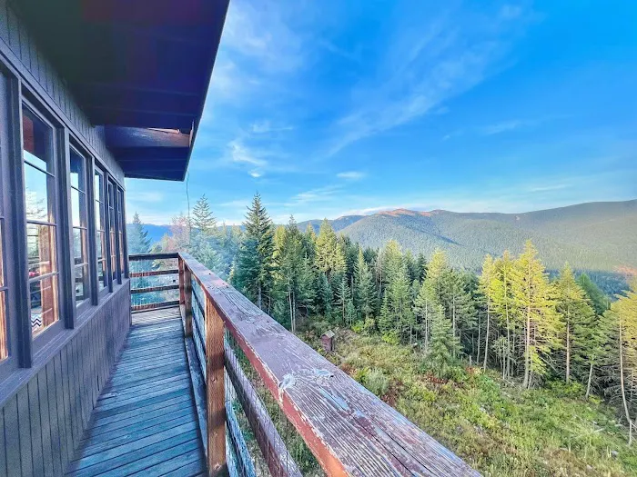 Deer Ridge Lookout Picture 6