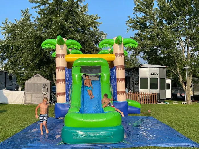 Walnut Grove RV Resort Picture 10