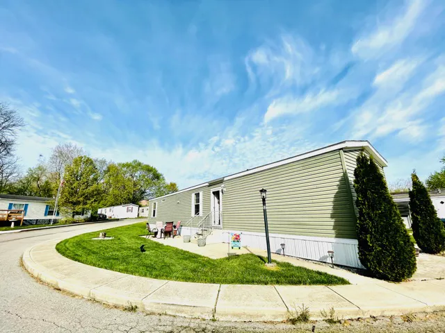 Spring Lake Court Mobile Home Park Picture 5