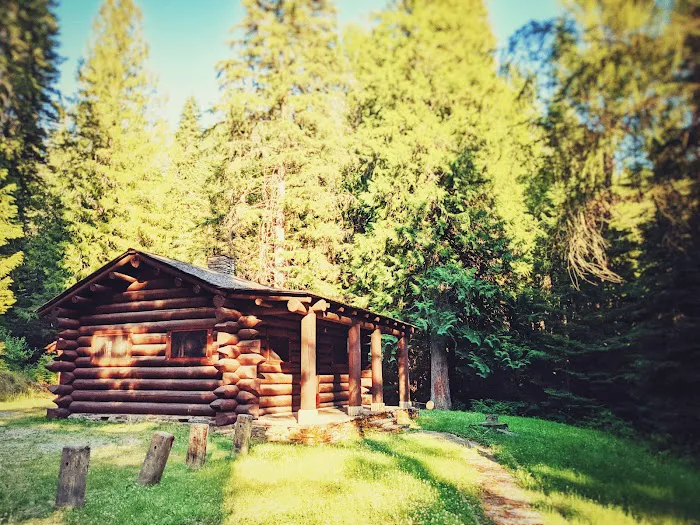 Avery Creek Cabin Picture 3