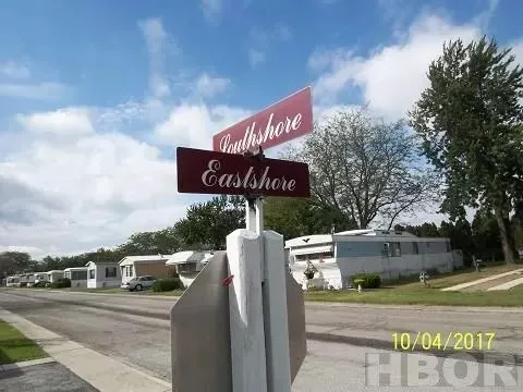 Eastowne Mobile Homes Estates Picture 2