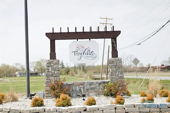 Troy Villa Community Picture 4