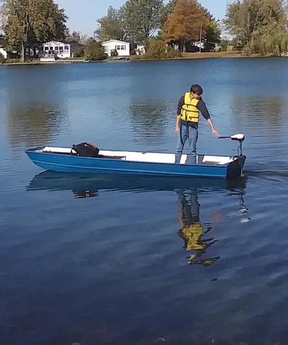 WoodLake Mobile Home Park Picture 9