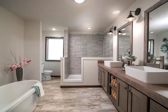 Woodcreek Village Manufactured Housing Community Picture 2