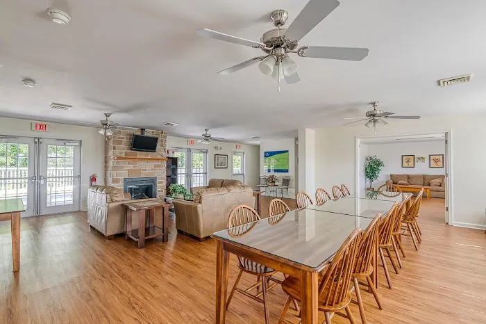 Woodcreek Village Manufactured Housing Community Picture 10