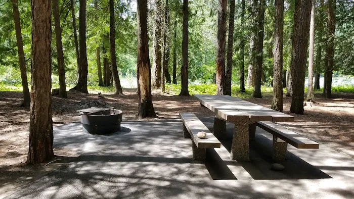 Yaak River Campground Picture 8