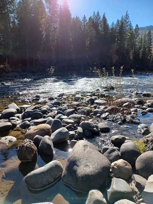 Yaak River Campground Picture 5