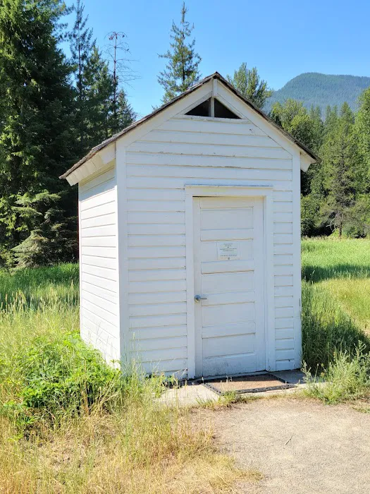 Bull River Guard Station Picture 3