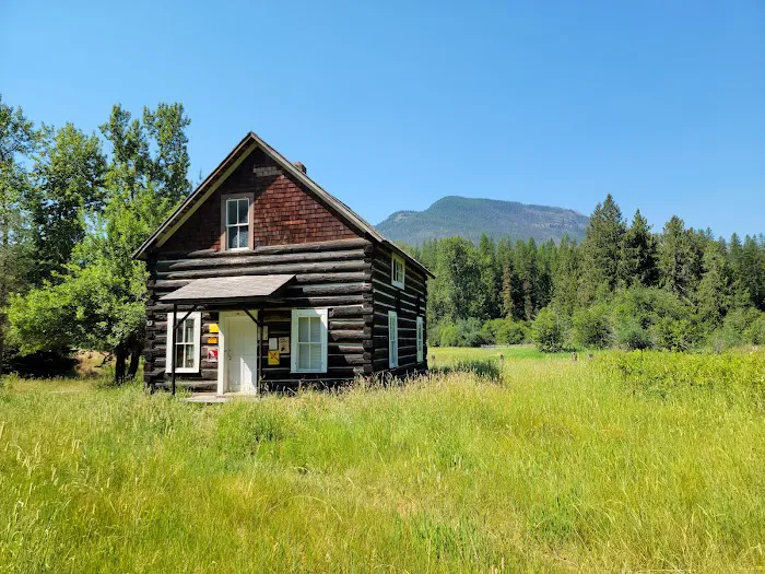 Bull River Guard Station Picture 9