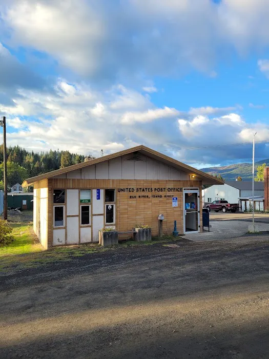 Elk River Adventures RV Park Picture 6