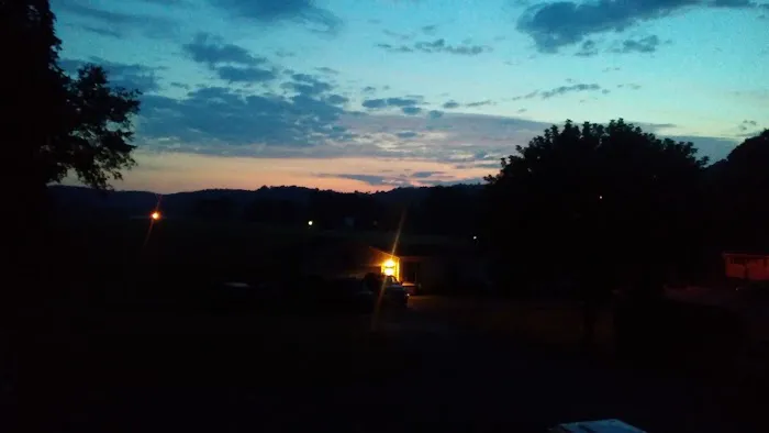 Woodland Hills Estates Picture 1