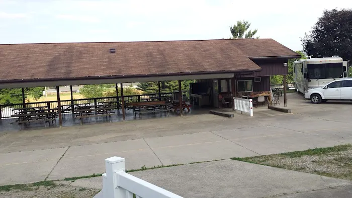 Katie's Duds & Suds RV Park Picture 3