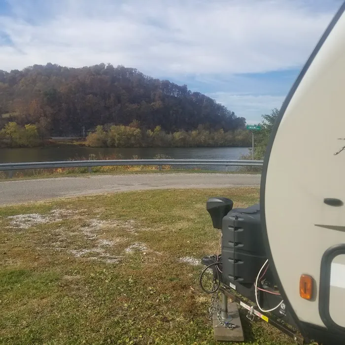 Harris RV Park Picture 6