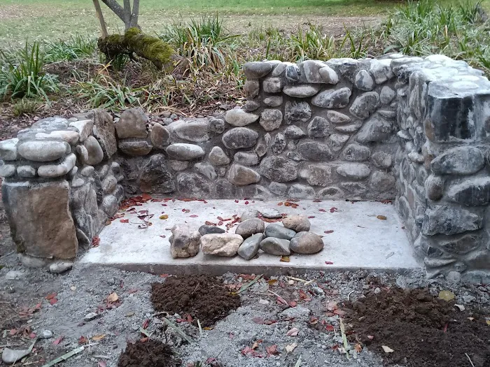 Elk Island Roseburg Oregon Picture 4