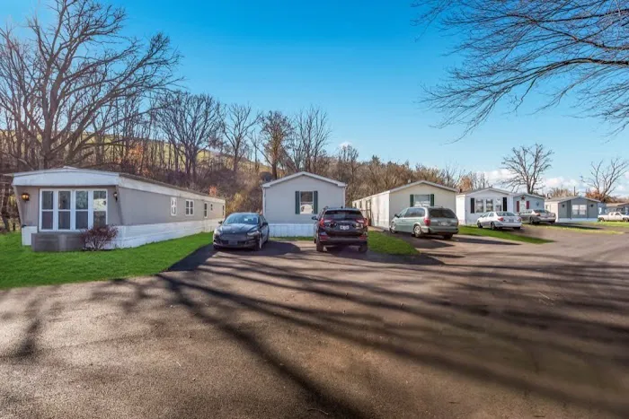 Aria Valley Mobile Home Park Picture 8