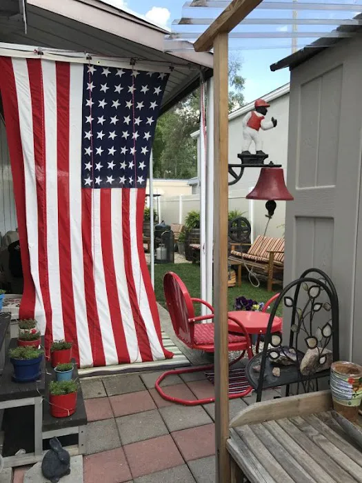 Courtyard Estates Picture 3