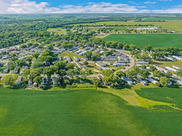 Suburbans Manufactured Home Community Picture 2