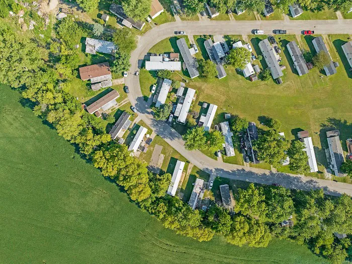 Suburbans Manufactured Home Community Picture 10