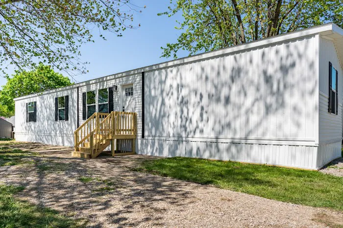 Suburbans Manufactured Home Community Picture 8