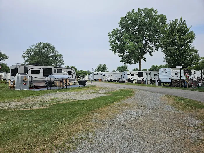 Arrowhead Lake RV Park Picture 3