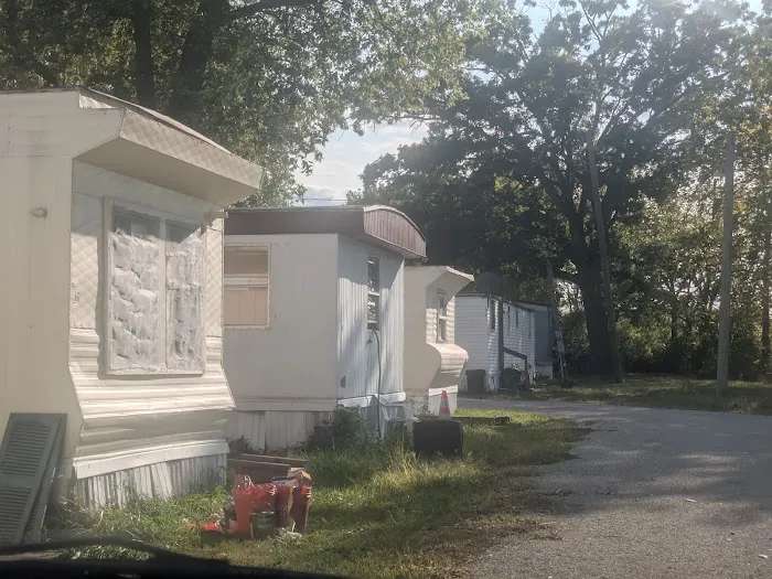 M&K Mobile Home Park Picture 1