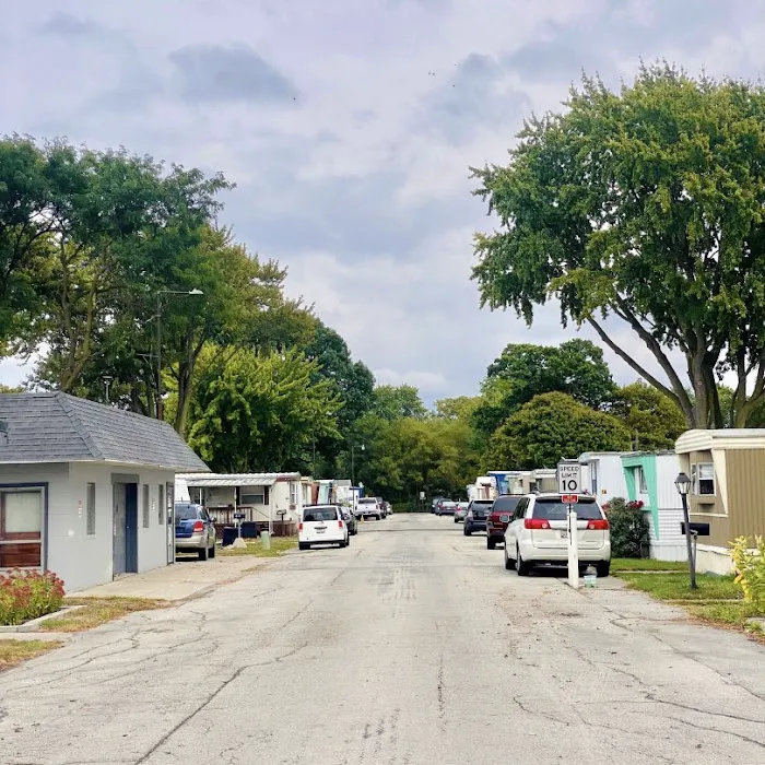 Maumee Mobile Home & RV Court Picture 5