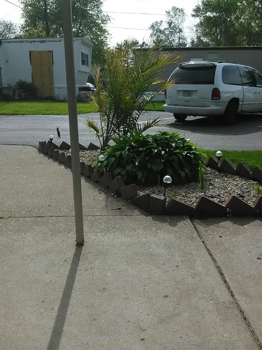 Freedom Mobile Home Park Picture 8