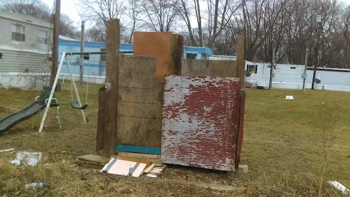 Bel Aire Mobile Court Picture 1