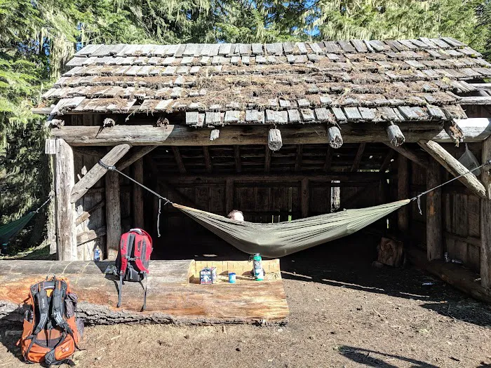 Twin Lakes Shelter Picture 10