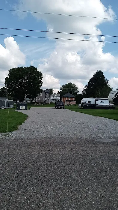 Claire's RV Camping Picture 3