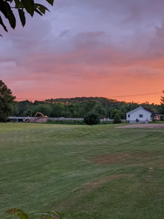 Chateau Estates Mobile Home Park Picture 4