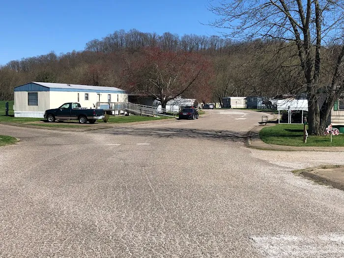 Chateau Estates Mobile Home Park Picture 7