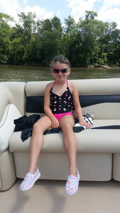 Chateau Estates Mobile Home Park Picture 3