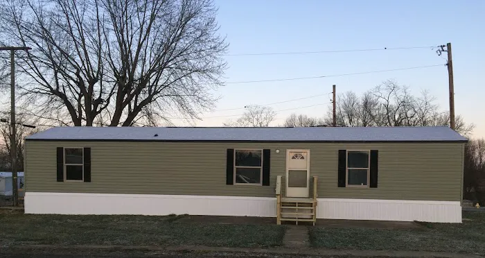 Greenlawn Estates Picture 8