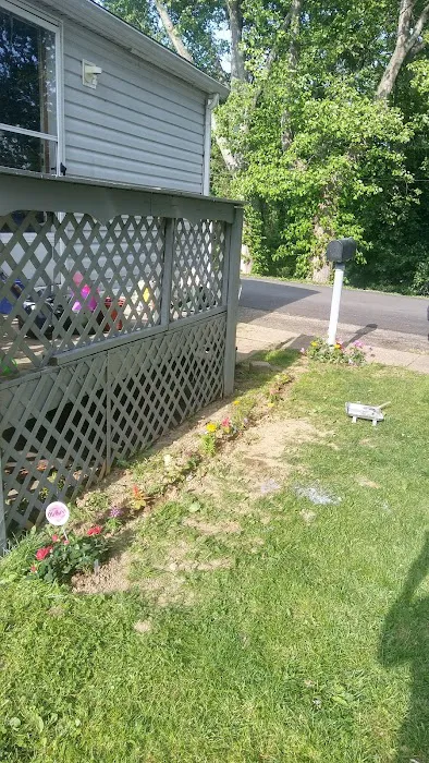 Greenlawn Estates Picture 3