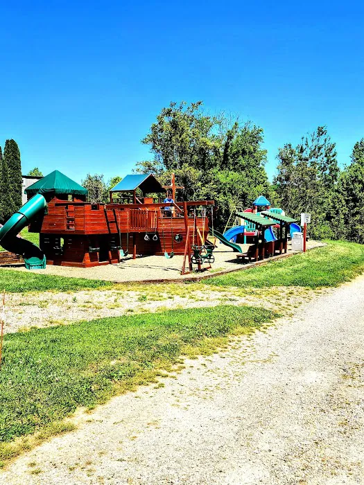 Wolfie's Family Campground and RV Resort Picture 7