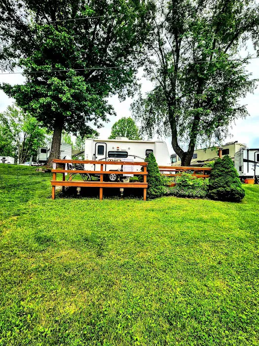 Wolfie's Family Campground and RV Resort Picture 10