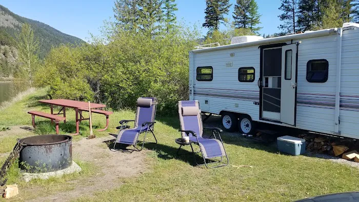 Dunn Creek Flats Campground & Boat Ramp Picture 10