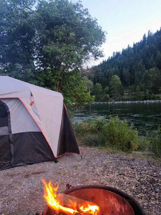 Dunn Creek Flats Campground & Boat Ramp Picture 7