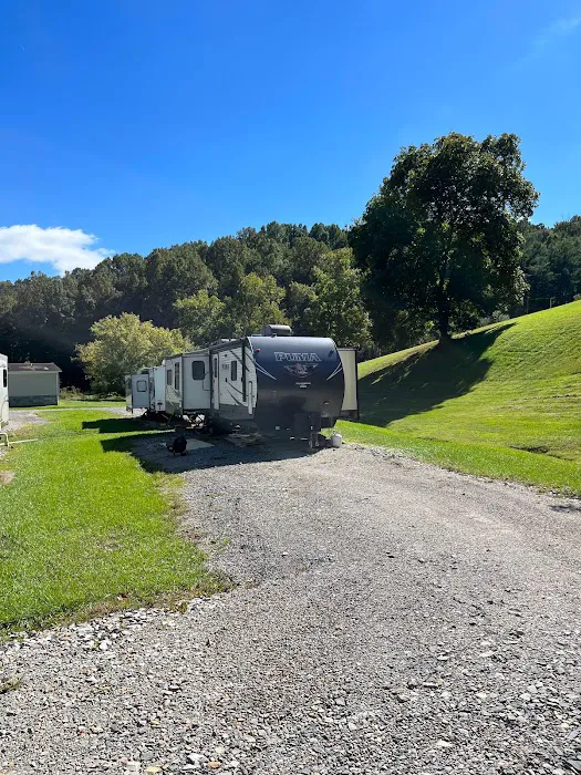 Sunny Glen Farms LLC RV Park Picture 10
