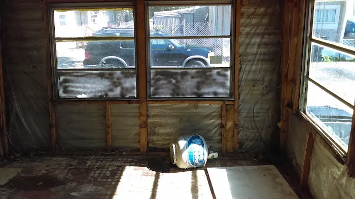 Northern Pines Mobile Home Park Picture 3