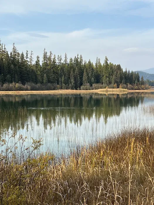 Upper Thompson Lake Campground Picture 9