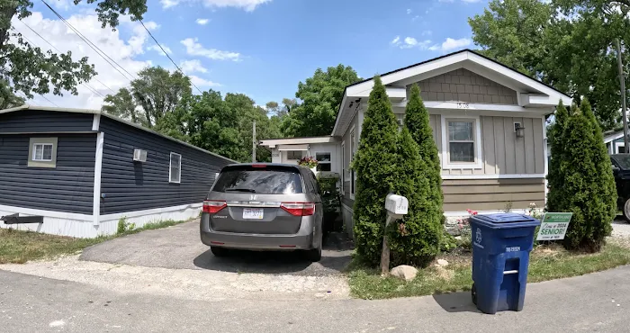 17th Ave Mobile Home Park Picture 5