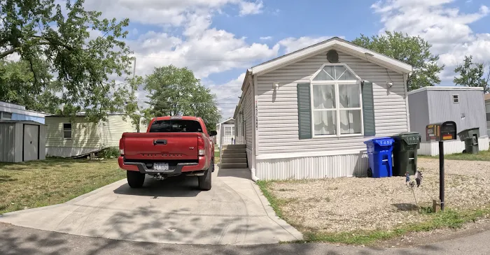 17th Ave Mobile Home Park Picture 8