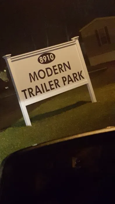 Modern Trailer Park Picture 1