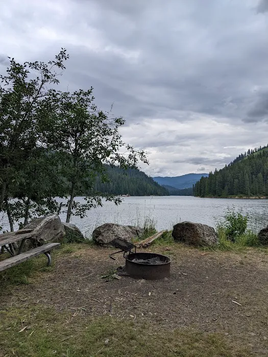 Dworshak Reservoir Grandad Campground Picture 9