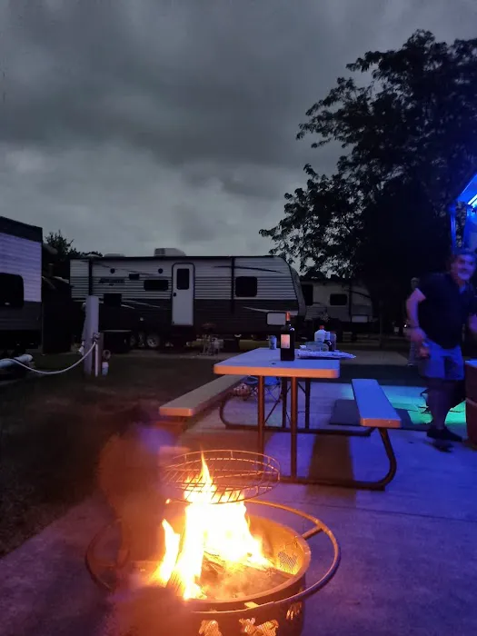 Williams RV Park & Boat Access Picture 6