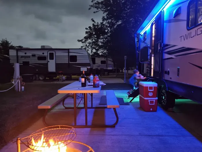 Williams RV Park & Boat Access Picture 2