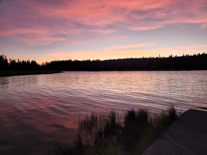 Paulina Lake Campground Picture 4