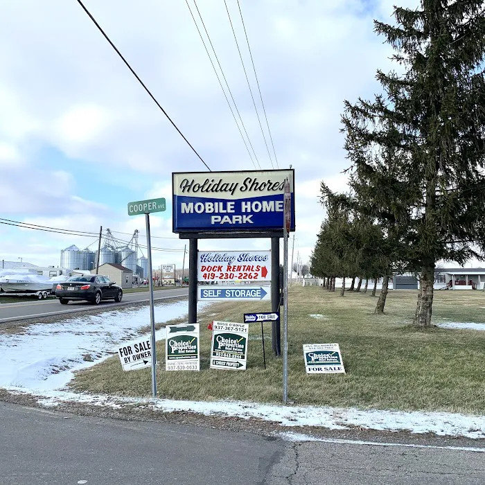 Holiday Shores Mobile Home Park Picture 3